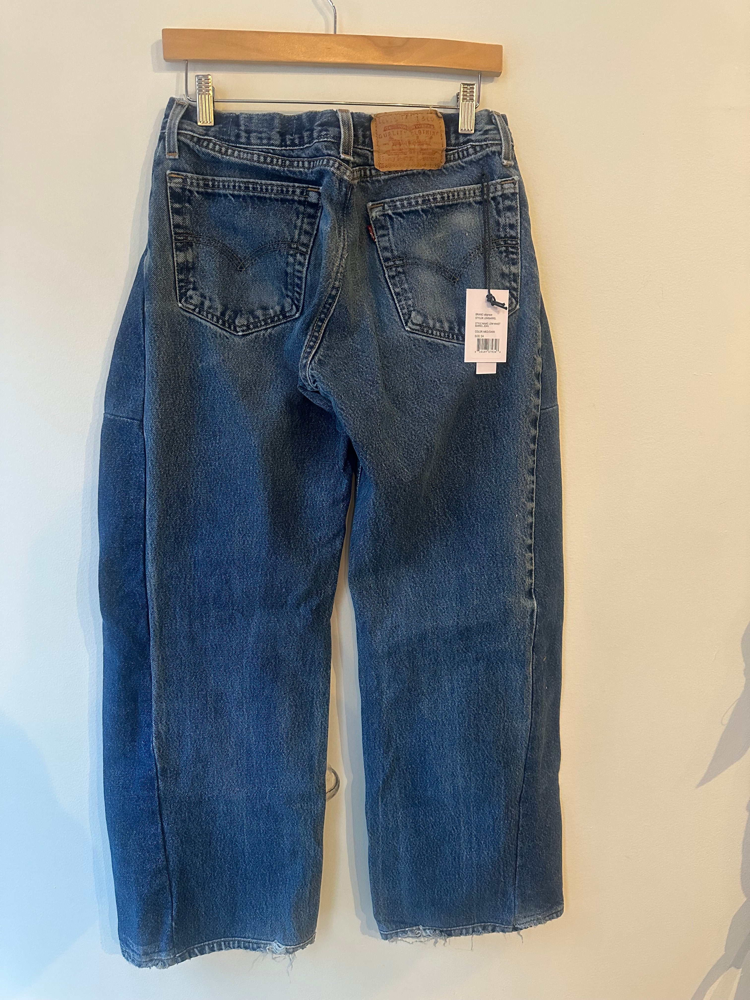 Low Rise Barrel Jean