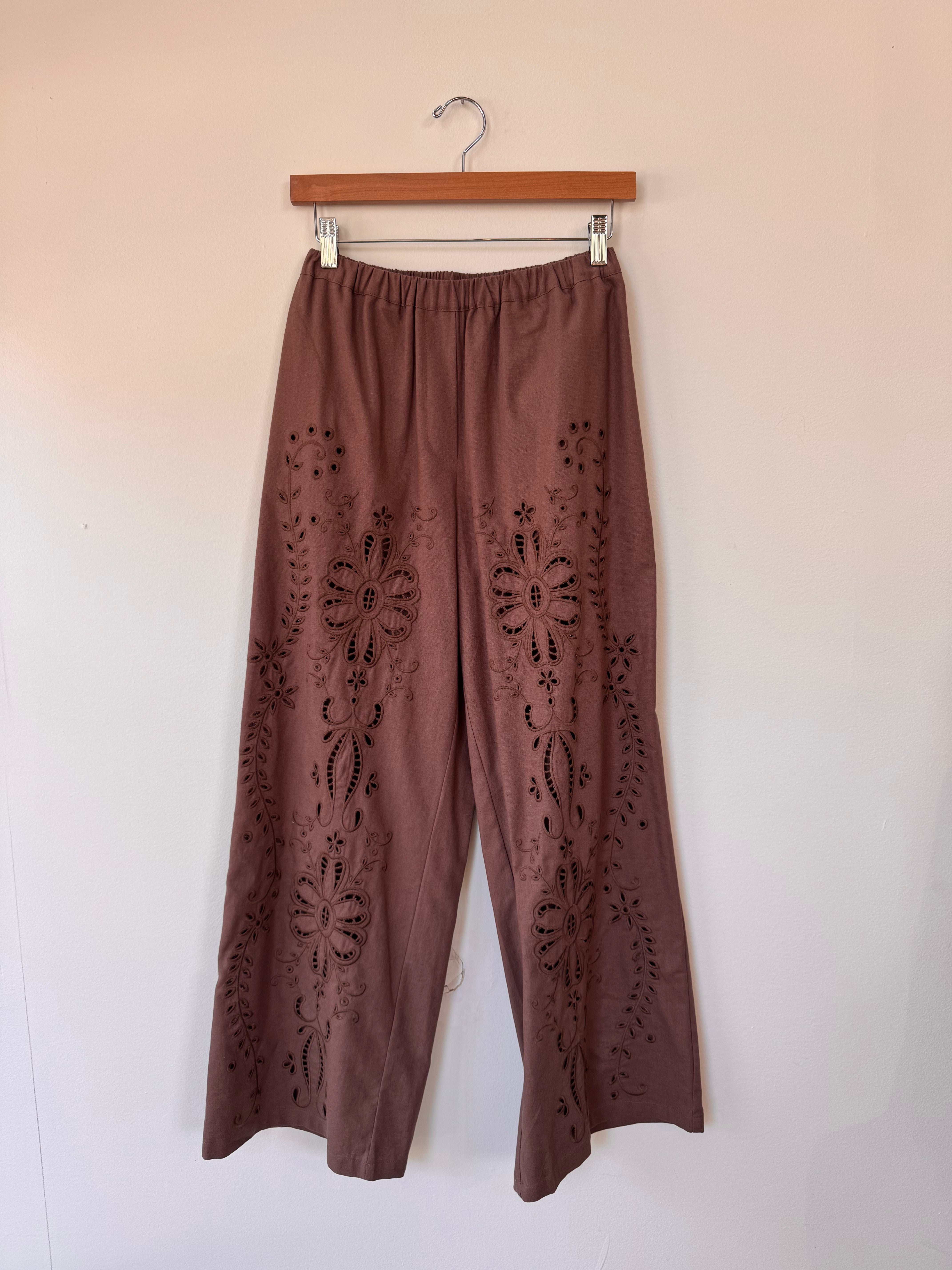 Embroidered Pant
