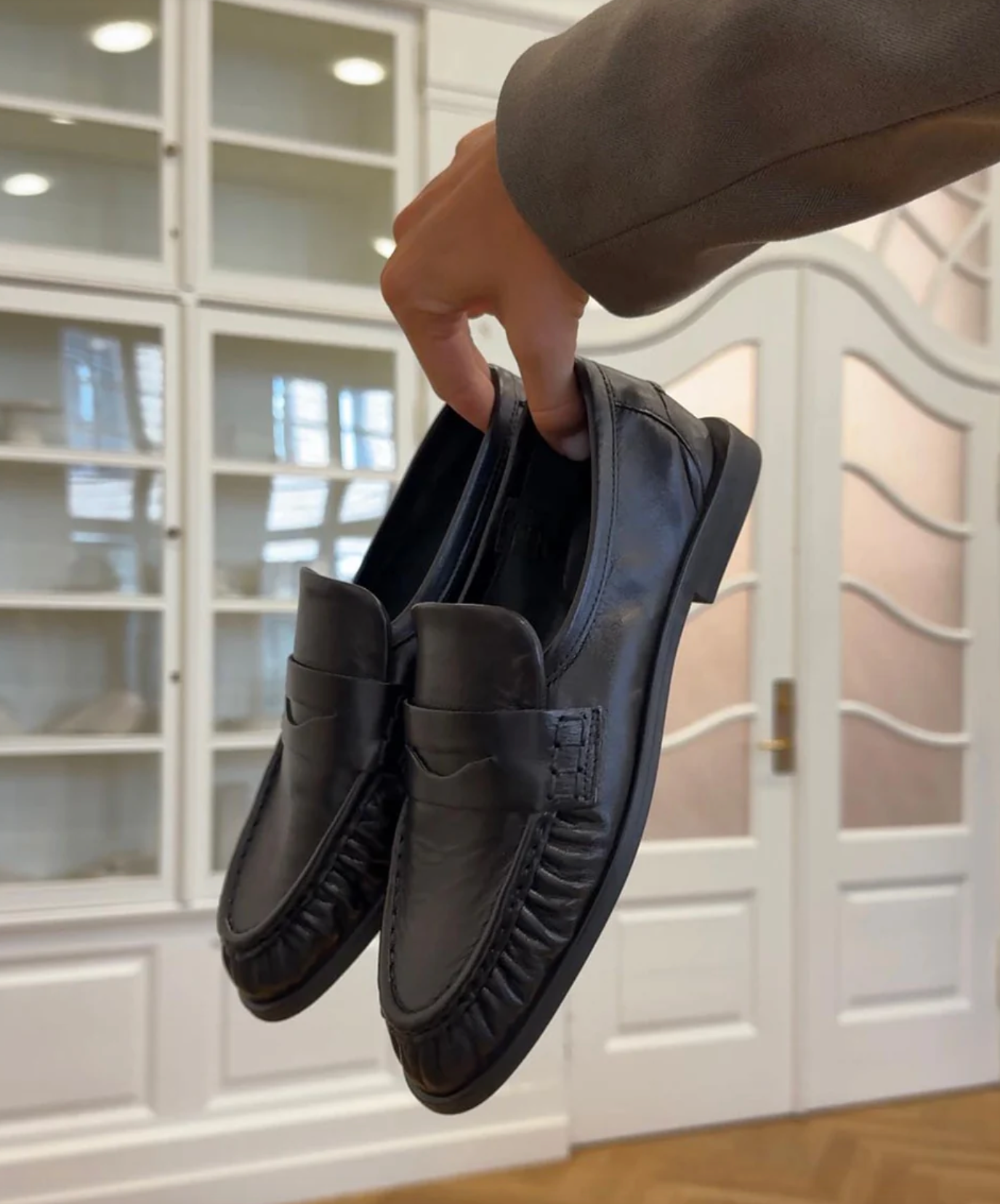 PAElmira Leather Loafer