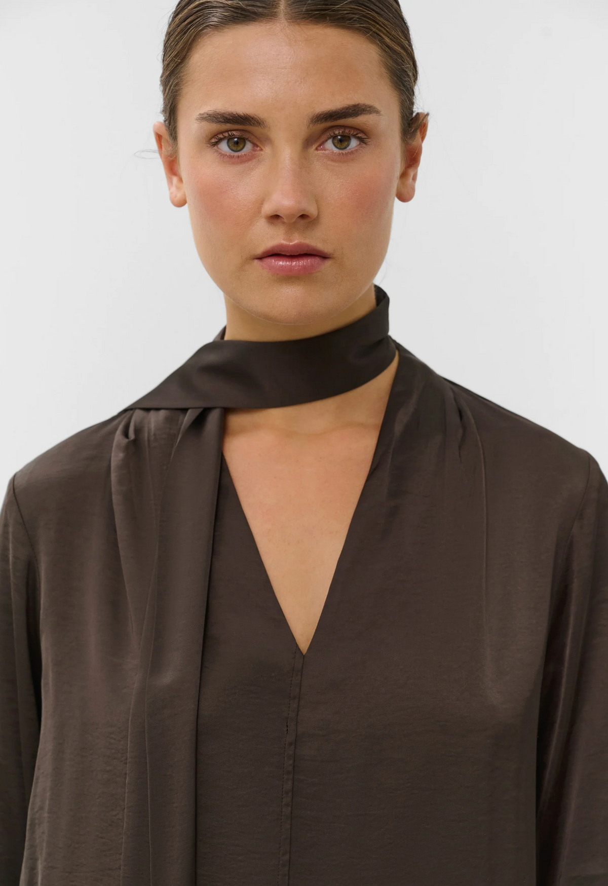 Verona V-neck Blouse