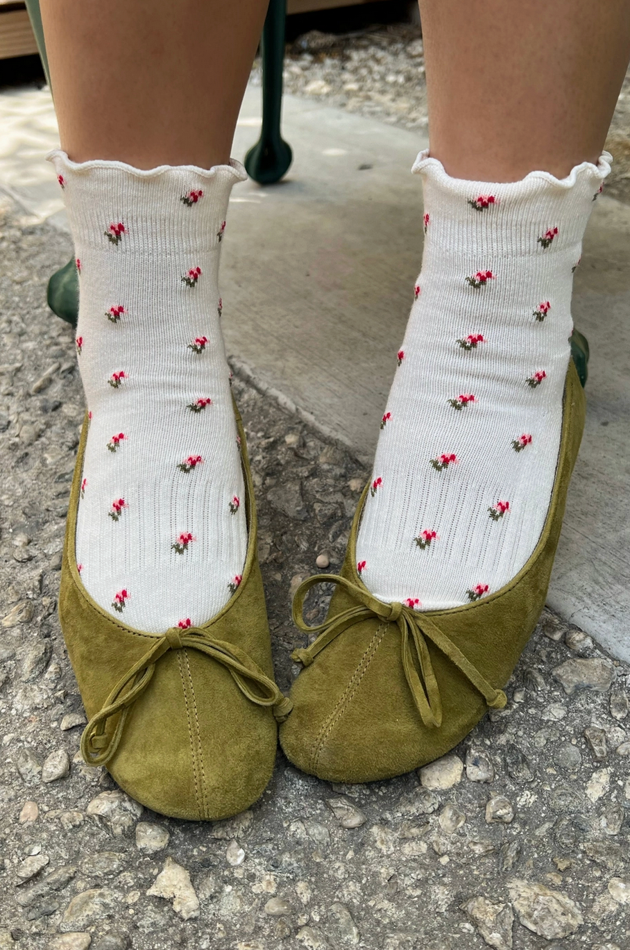 Petal Ruffled Hugger Crew Socks