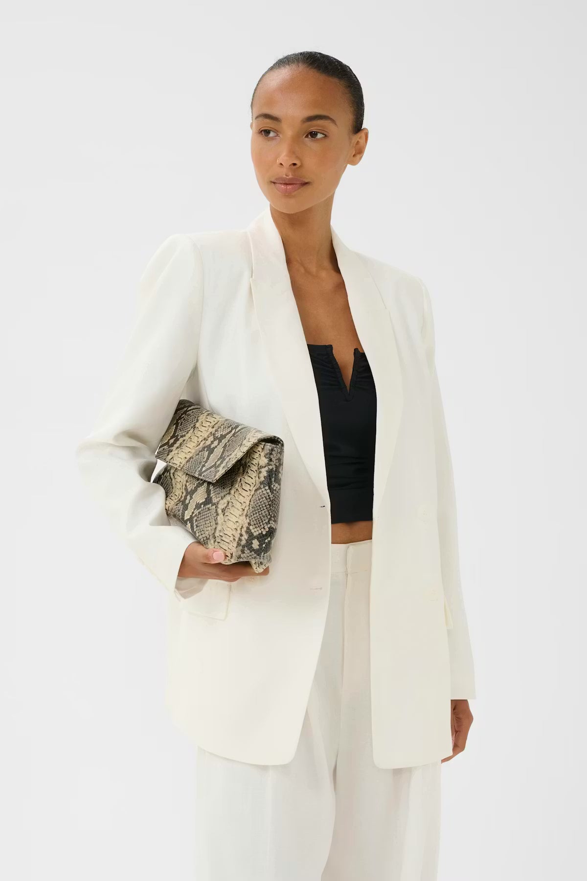 Riava Blazer