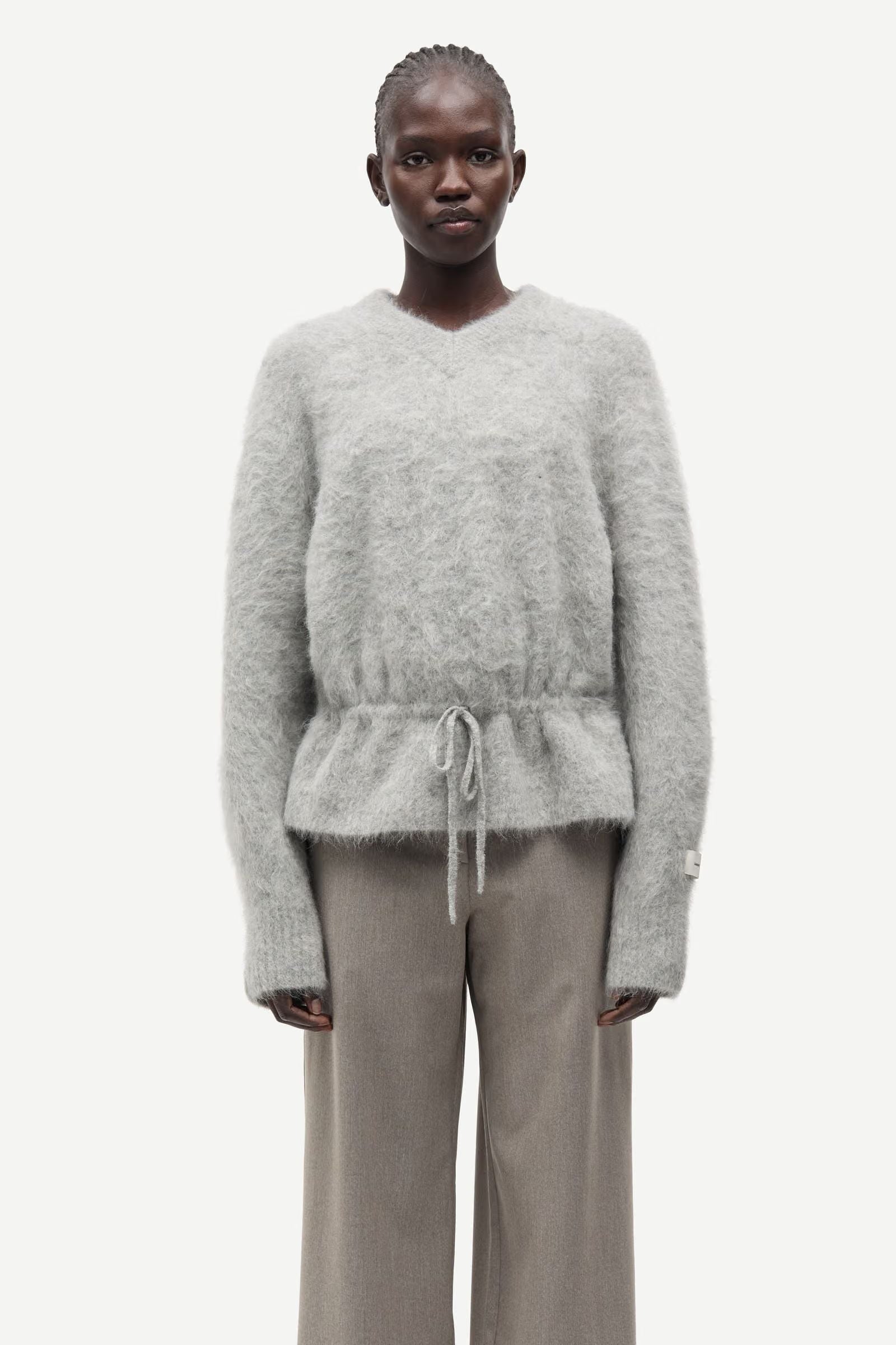 Salo V-neck Sweater