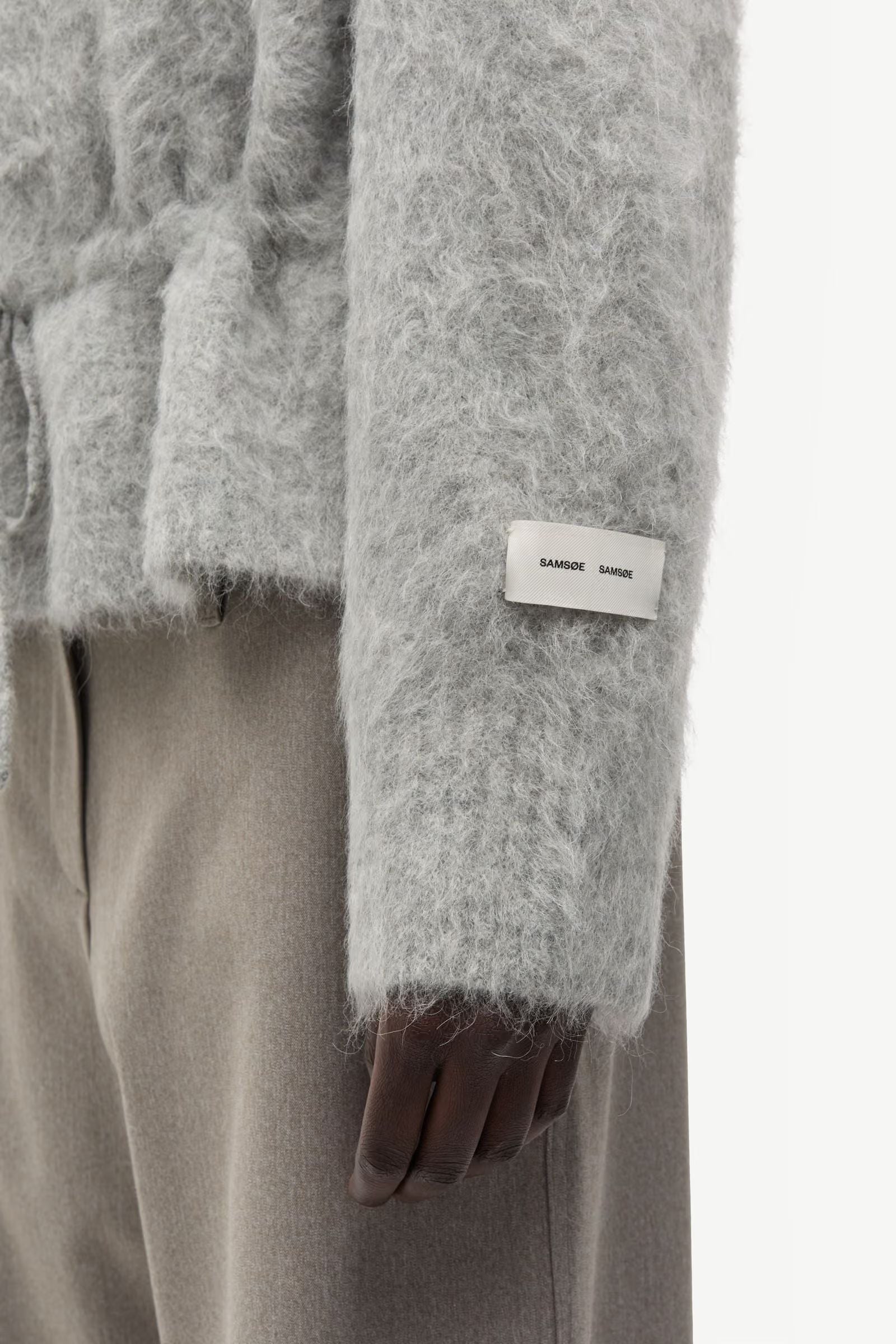 Salo V-neck Sweater