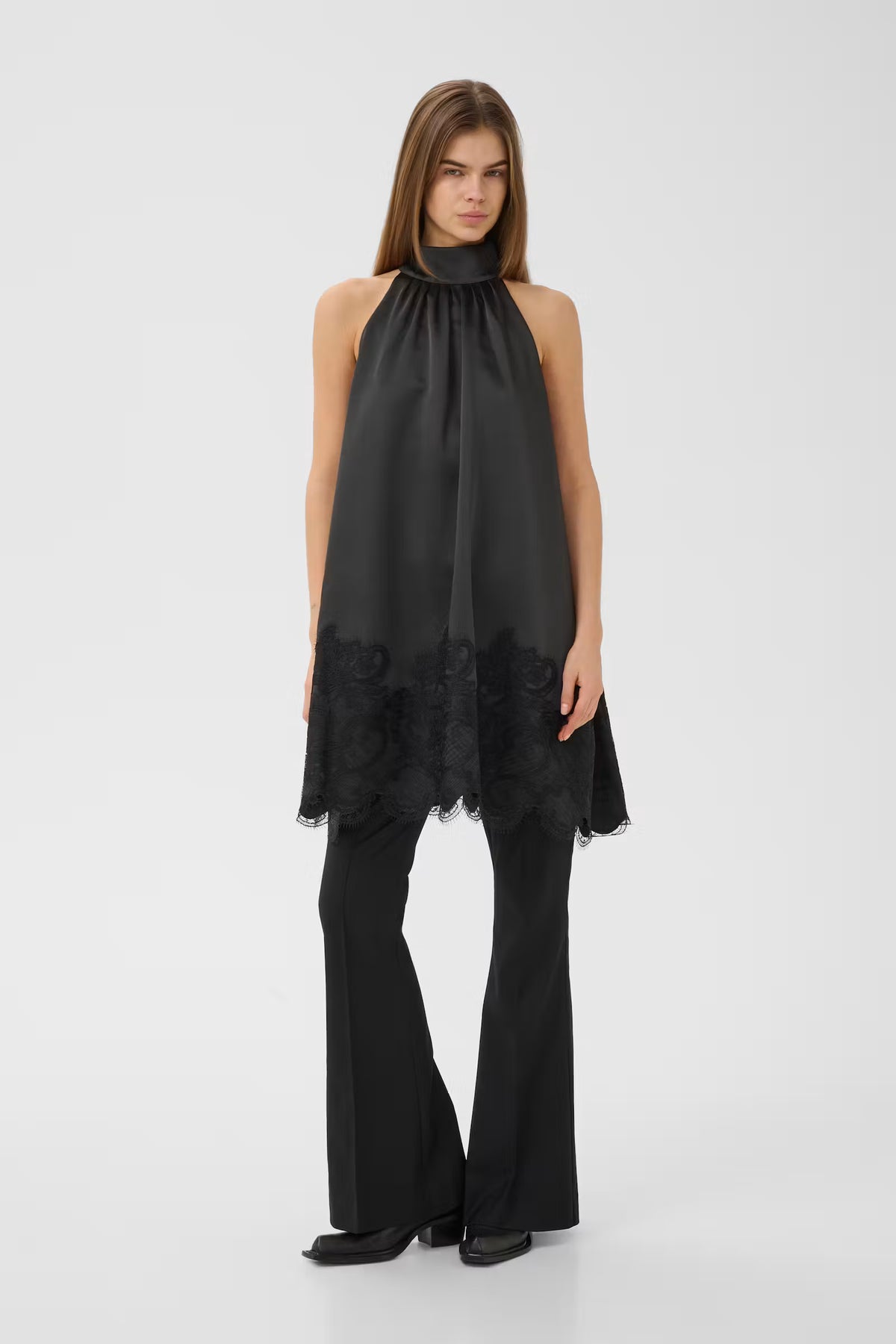 Jacura Dress