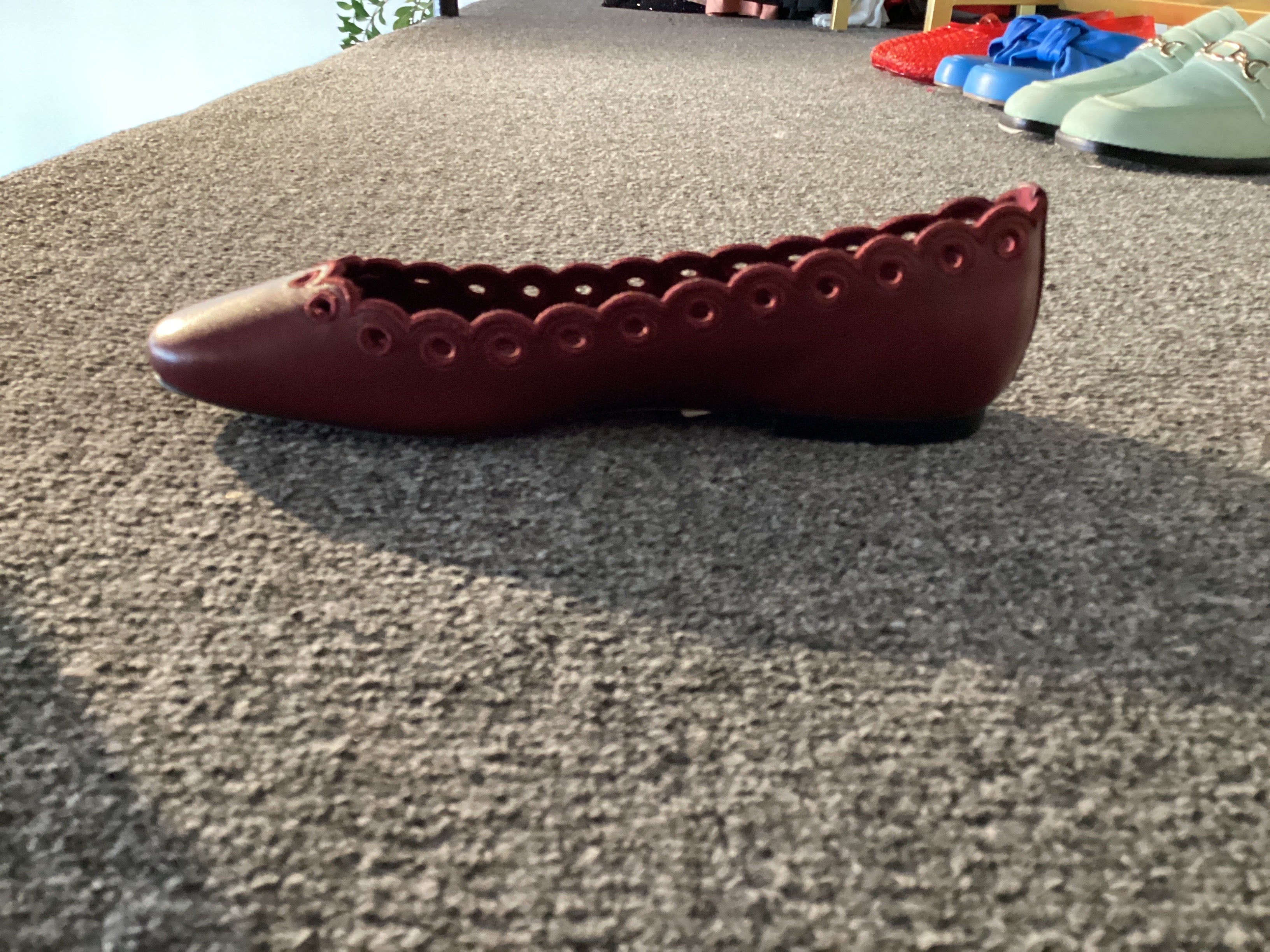 Larroude Meghan Broderie Flat