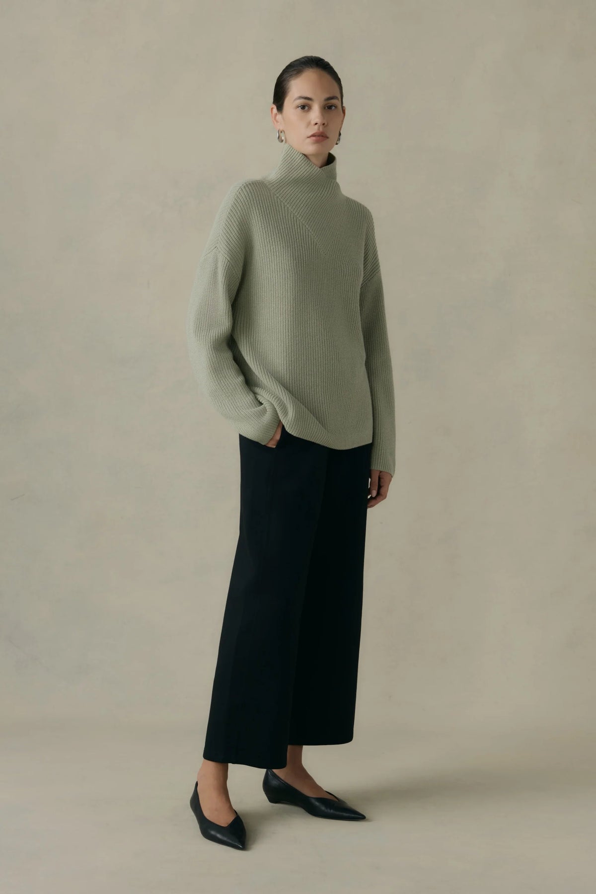 Chase Barrel-Leg Pant