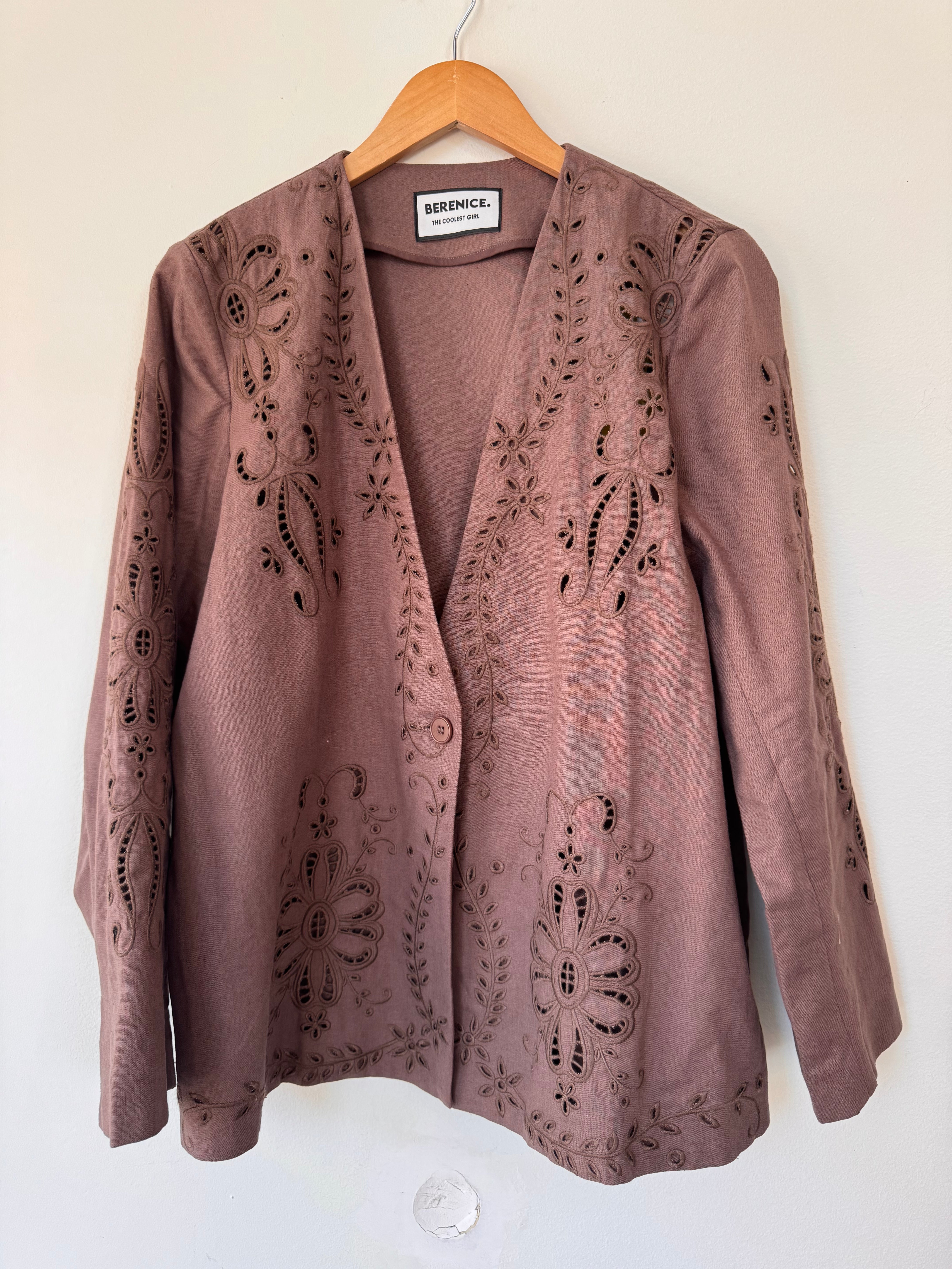 V-neck Broderie Blazer
