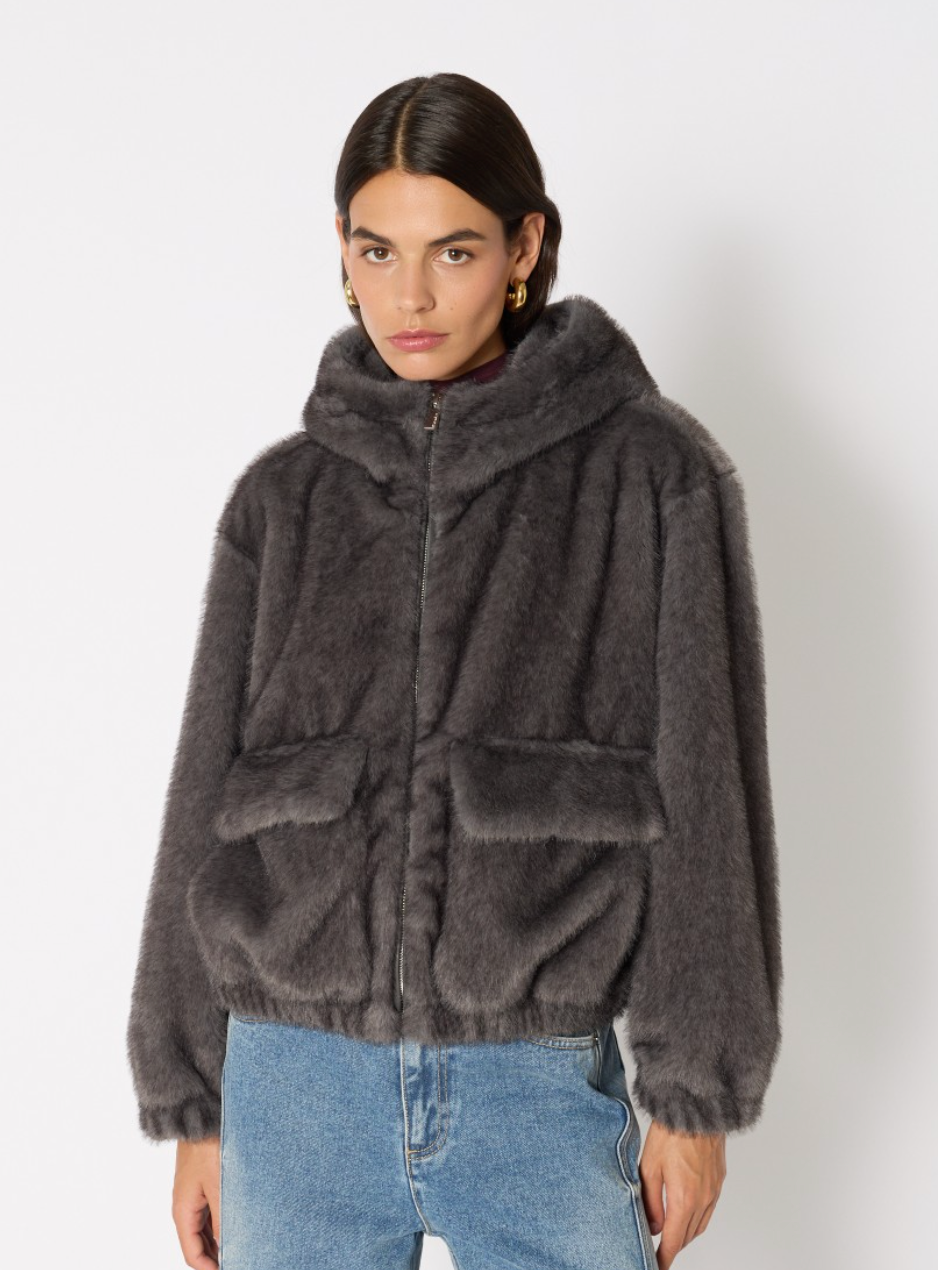 Vatoulo Faux Fur Coat