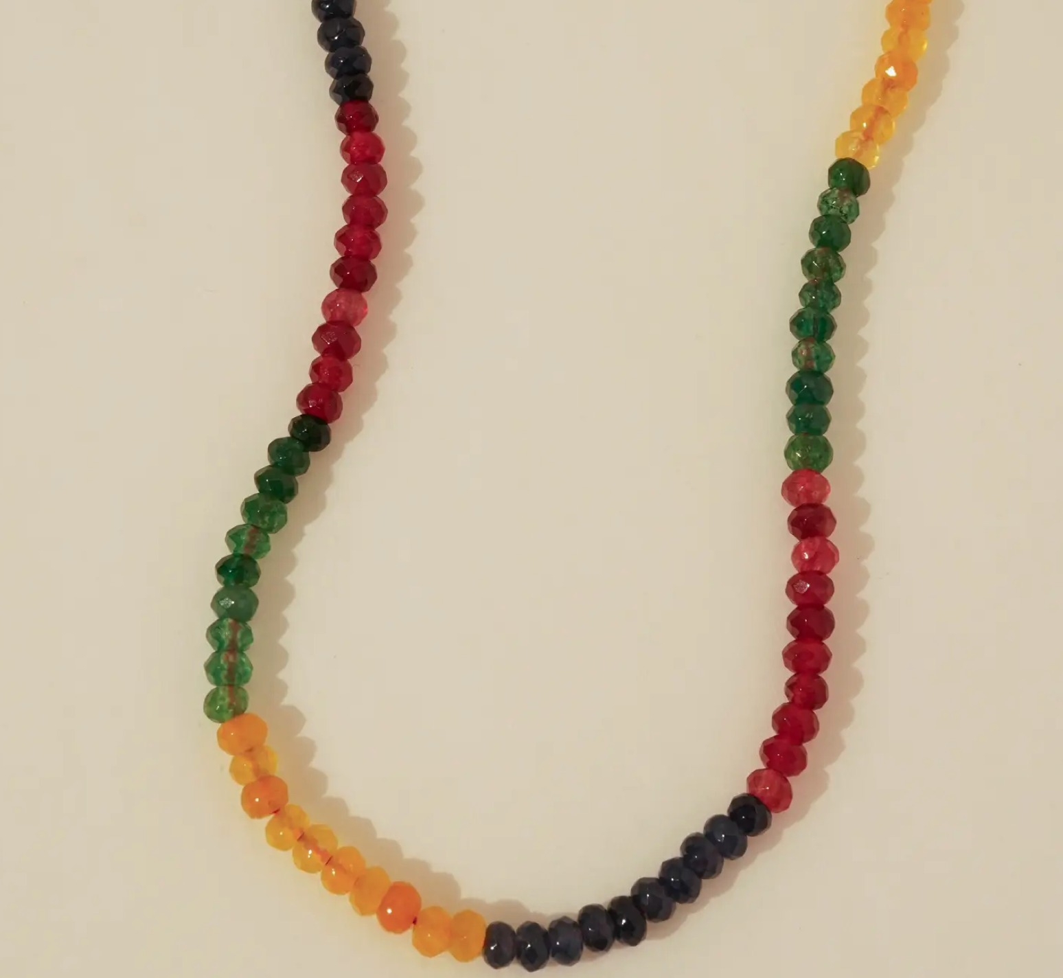 Nea Dark Necklace