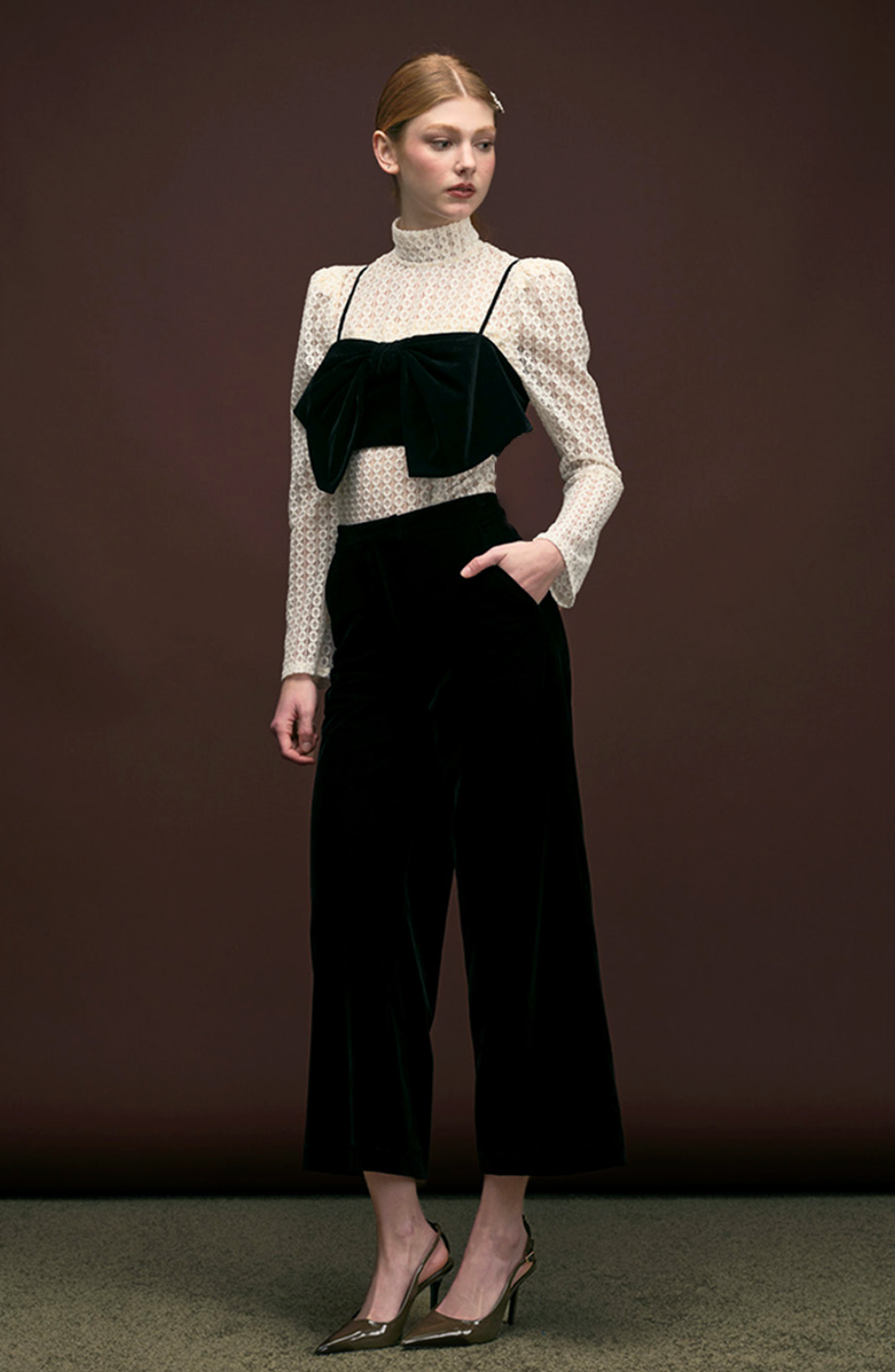 Mindy Bow Crop Top