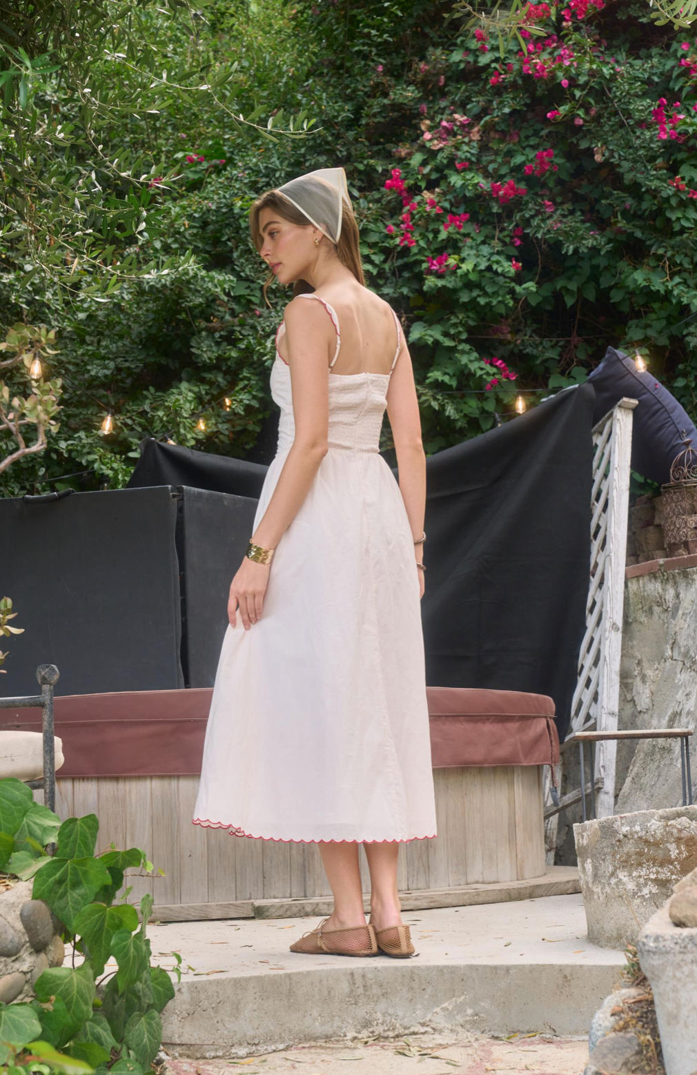 Scallop Edge Lace Trim Midi Dress