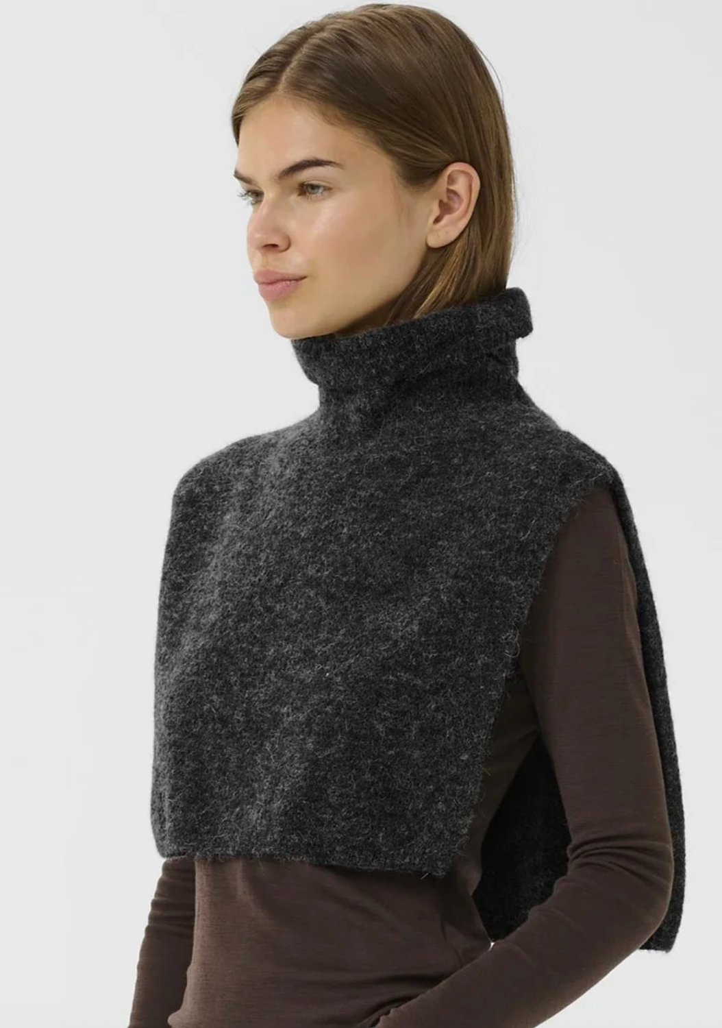 Alpha Open-side Rollneck