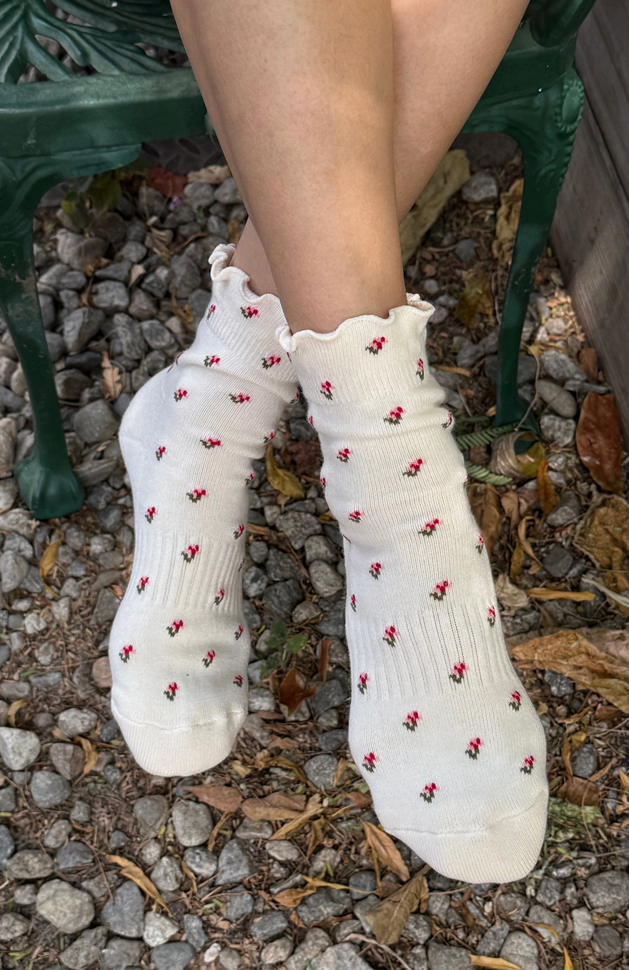 Petal Ruffled Hugger Crew Socks