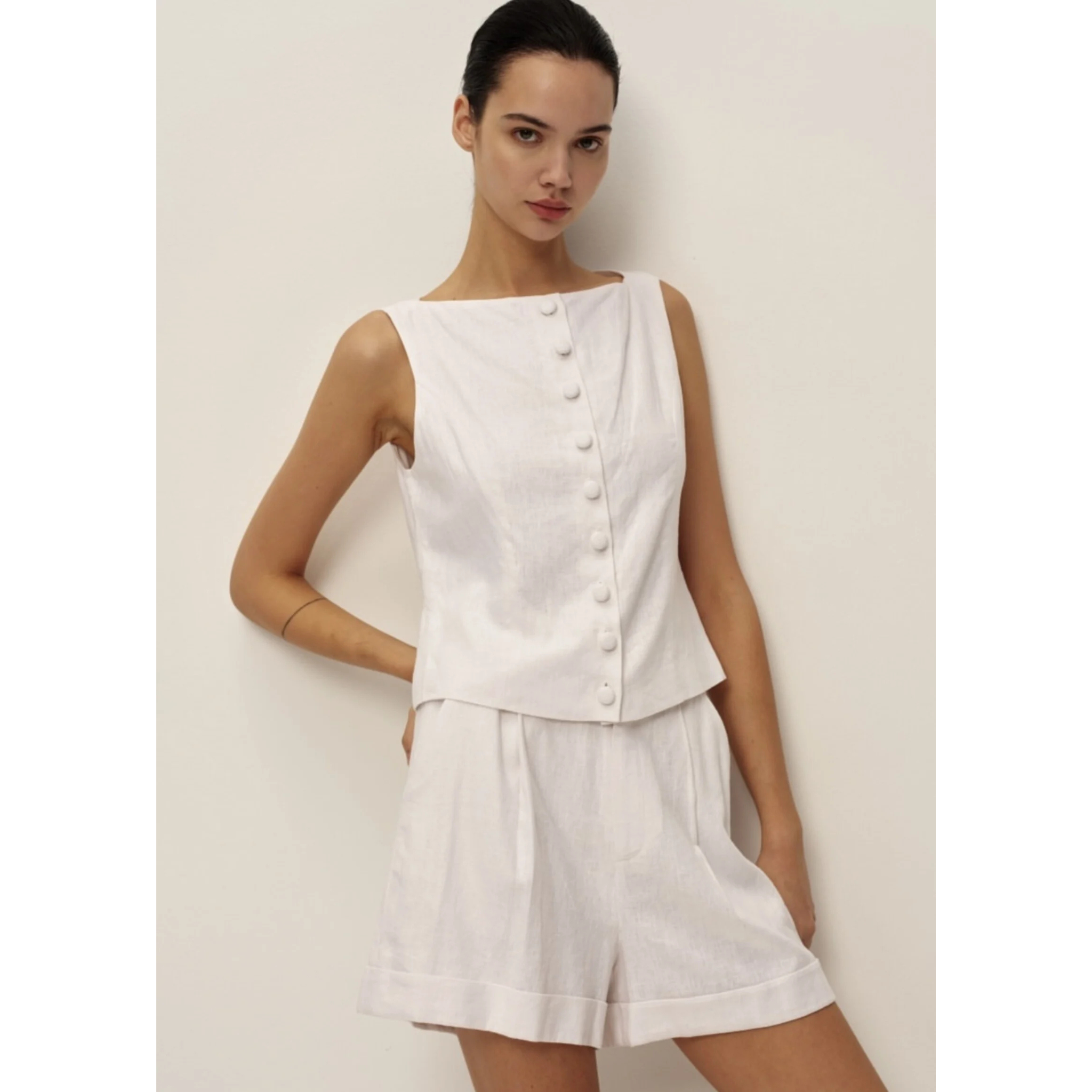 Elodie Gemma Linen Shorts