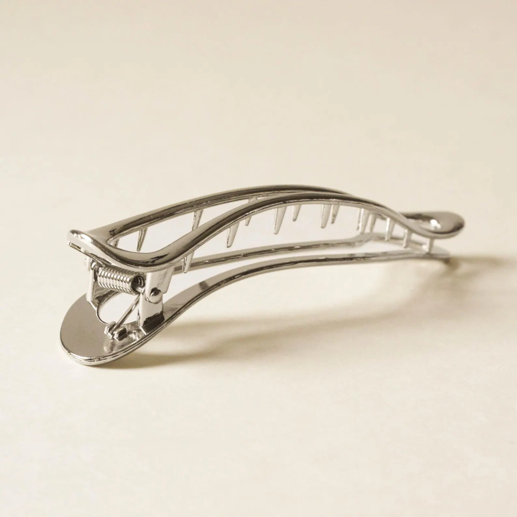 Long Wave Metal Hair Claw Clip