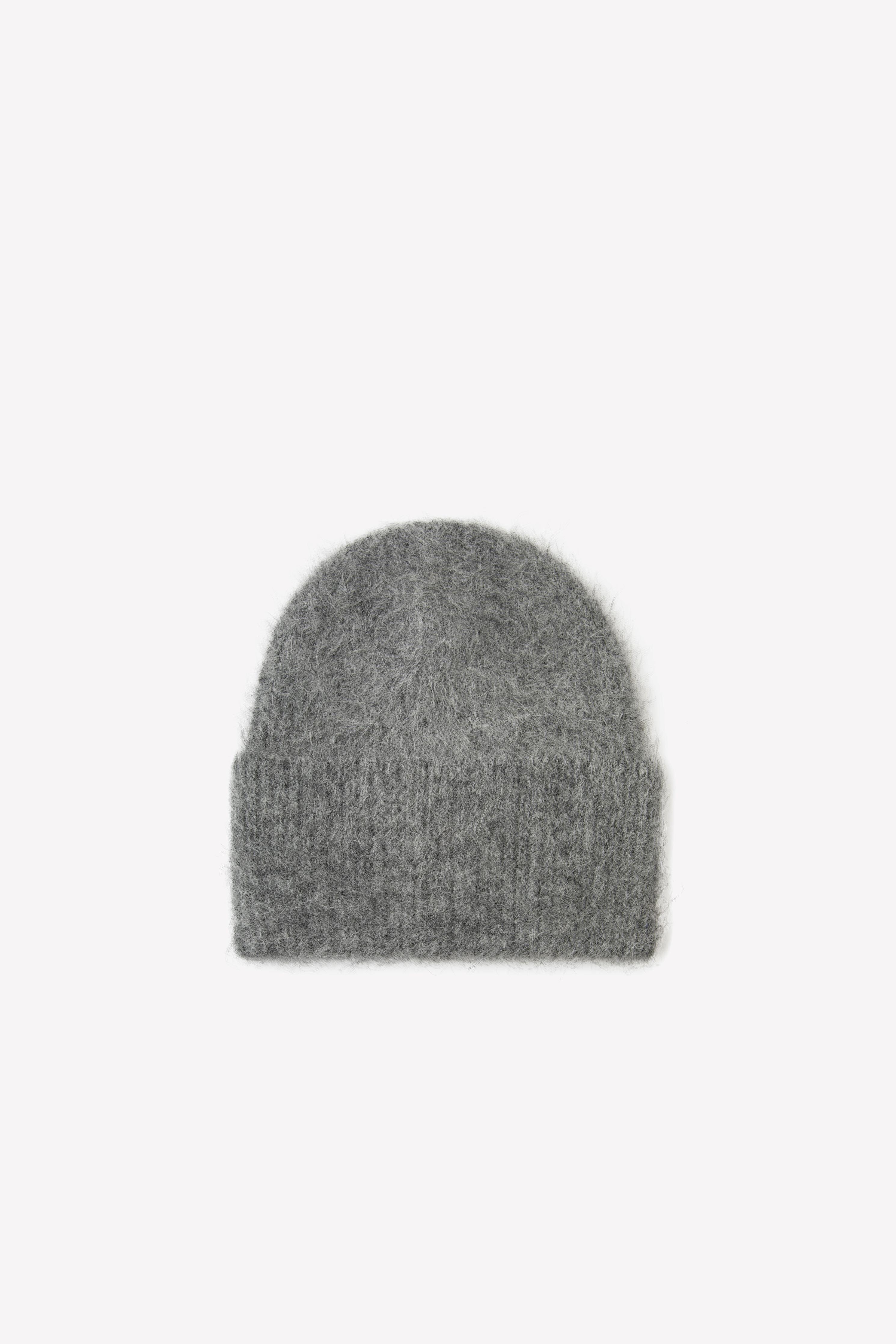 The Alpaca Beanie