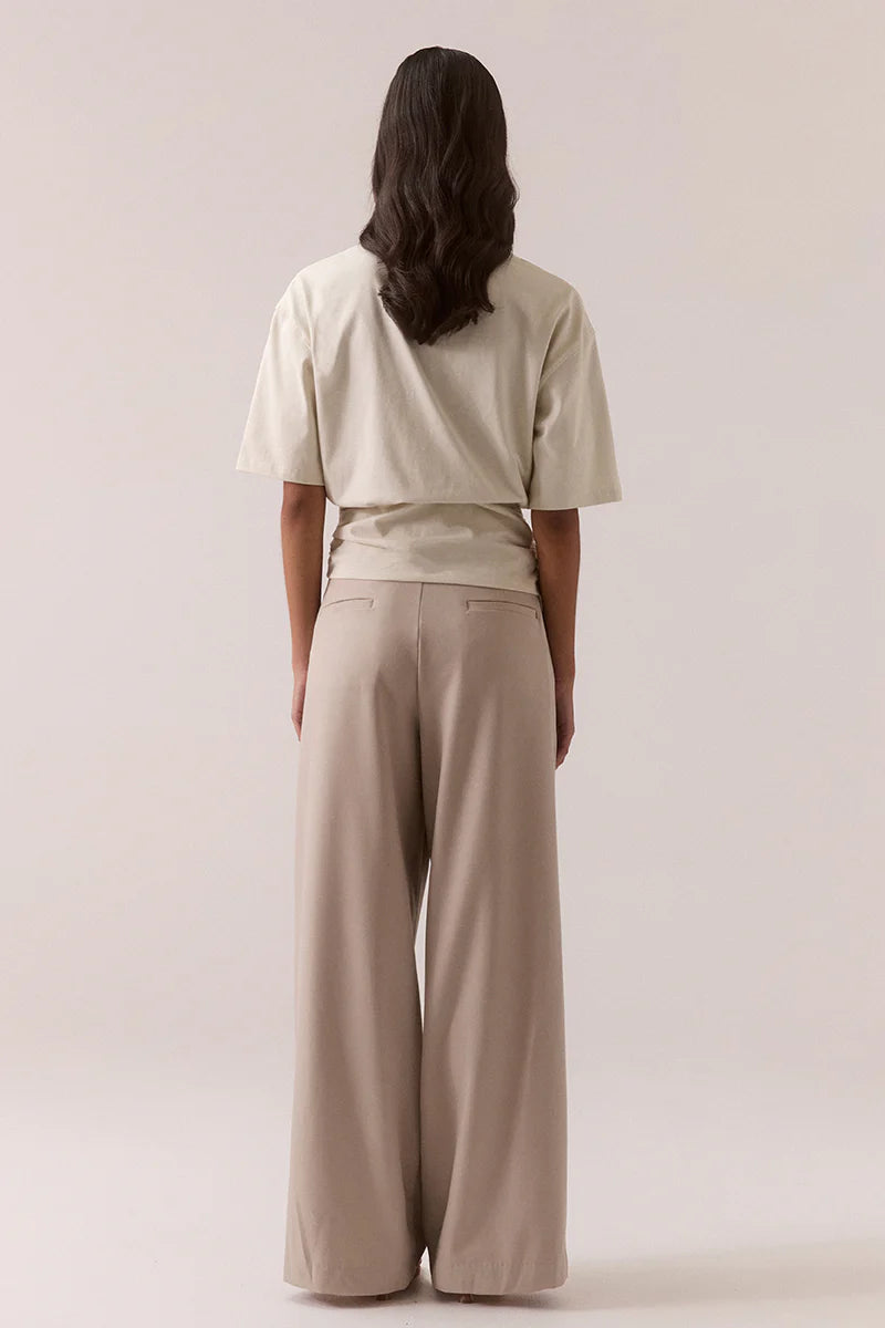 Delani Tee