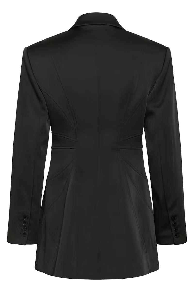 Latia Blazer