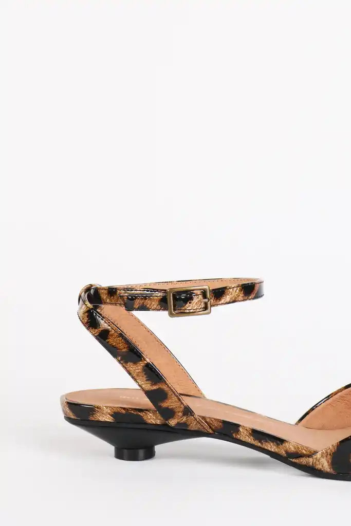 Echo Sandal